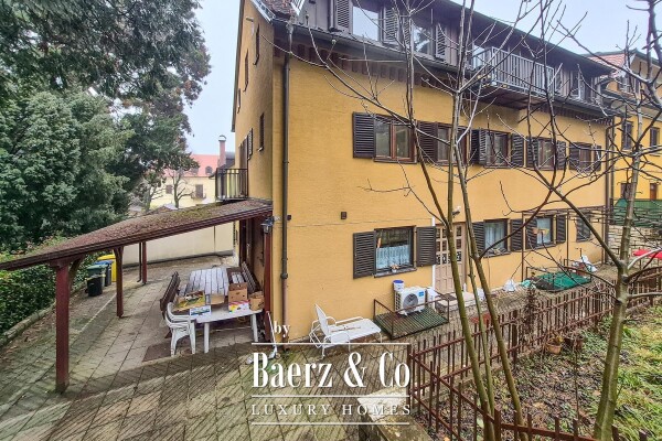 photo 3 Zagreb, Naumovac - Luxury Villa with Spacious Garden and Complete Privacy